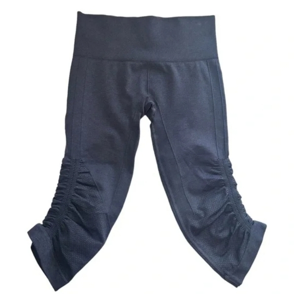 Lululemon In The Flow Crop II Legging - Picture 1 of 7